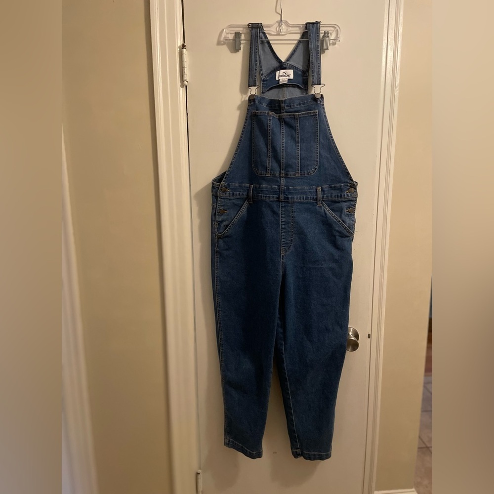Jordache Medium Wash Denim Overalls Size Large